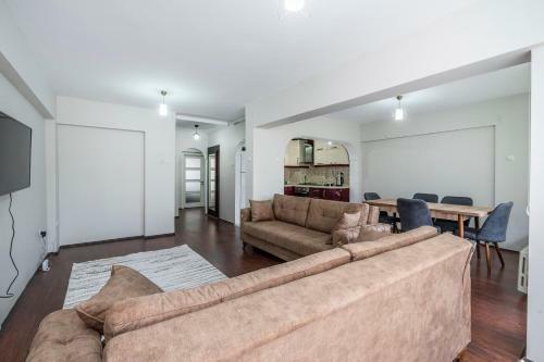Downtown Bursa 2 Bdrm Apartment