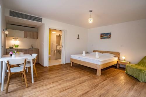 Hostal Accommodation Baron