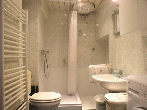 Retro Central Apartment Behind University - Step Away From Ljubljanica River