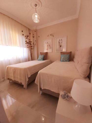 Pretty Bright And White Apartment In Alanya Turkey