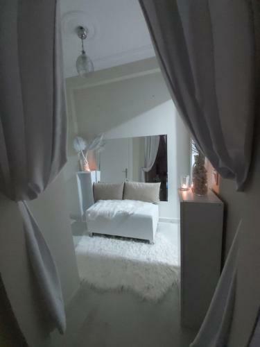 Pretty Bright And White Apartment In Alanya Turkey