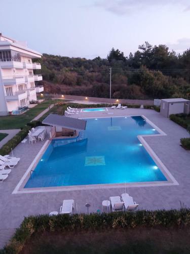 Pretty Bright And White Apartment In Alanya Turkey