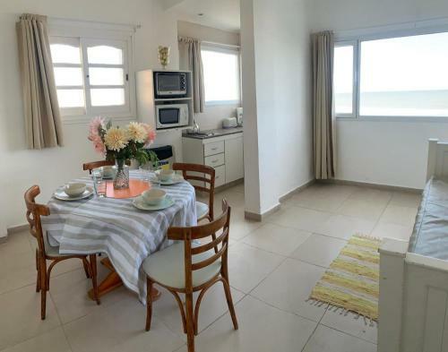 Tides Apart De Playa