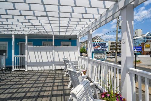 Madison Beach Motel