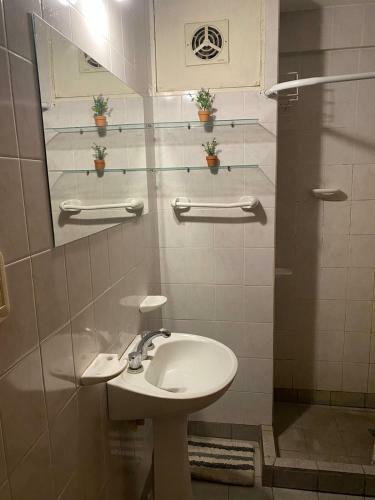 Apartamento Solo Por Junio! Dpto Cerca Del Centro Con Cochera