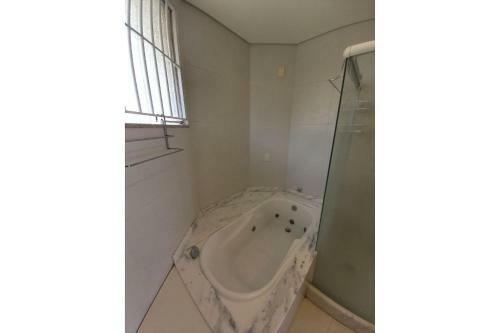 Casa C/ Piscina E Vista � Praia de Taquaras - Bc