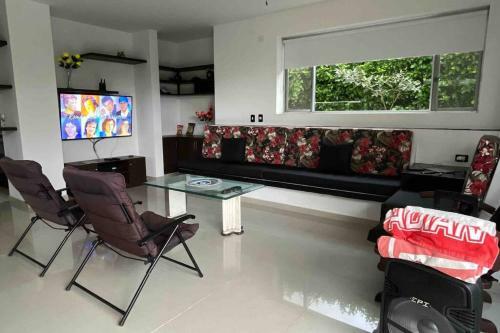Casa San Isidro Con Elevador Ideal Para La 3 Edad