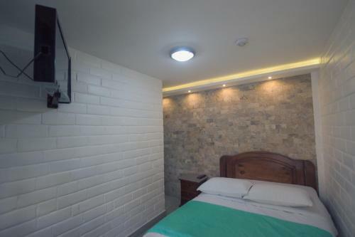Hotel Hostal Kamelot