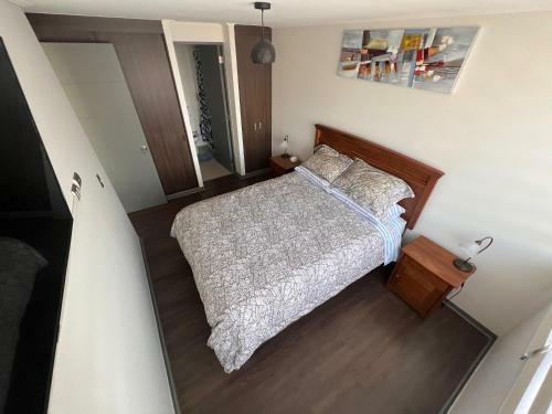 Apartamento Departamento Ejecutivo En Edificio Chacabuco, Amoblado 2d+2b, Estacionamiento.