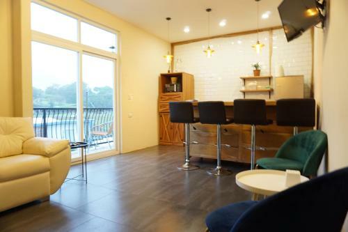 Octavius Apartment