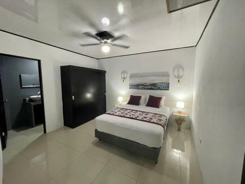 Apartamentos Cielo #1, Airport Juan Santamar�a