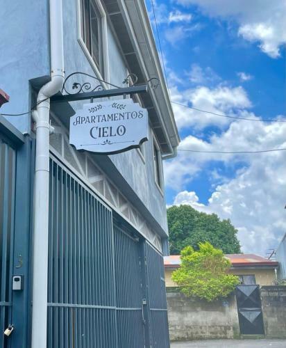 Apartamentos Cielo #1, Airport Juan Santamar�a