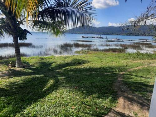 Apartamento A Orilla Del Lago A 30 Min de Tikal