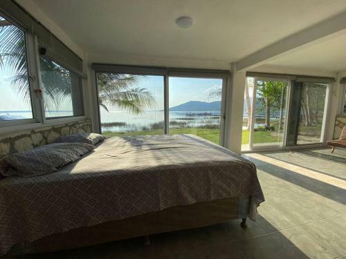 Apartamento A Orilla Del Lago A 30 Min de Tikal
