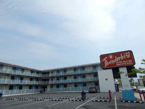 Thunderbird Beach Motel