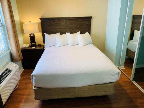 Beach Plaza Hotel