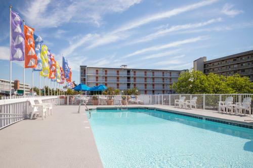 Spinnaker Motel
