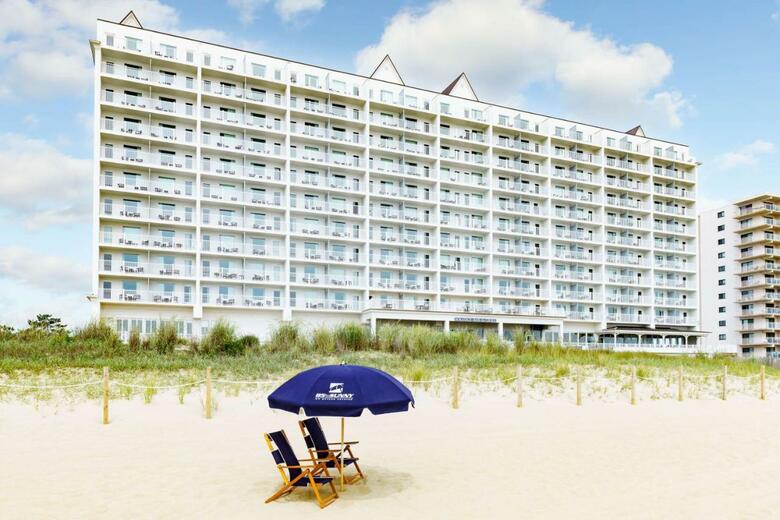 Dunes Manor Hotel