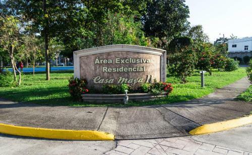 Apartamento Modern Condo, Great Location!