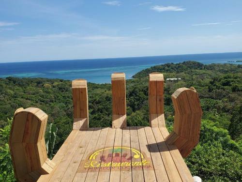 Roatan Coco Bahia Apartment