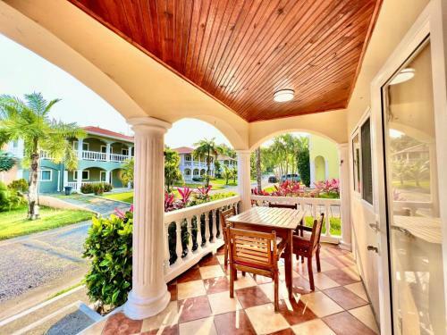 Apartamento Hermit Crab Villa 3b @sunset Villas, West End.