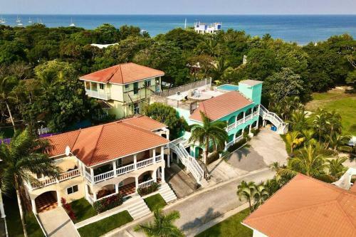 Apartamento Hermit Crab Villa 3b @sunset Villas, West End.