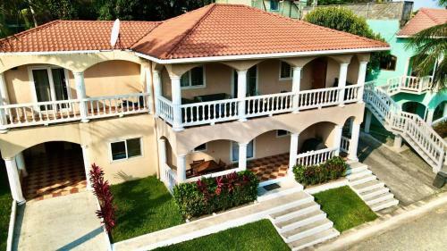 Apartamento Hermit Crab Villa 3b @sunset Villas, West End.