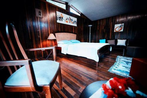 Rainforest Cabin In Escazu. Best Of Both Words