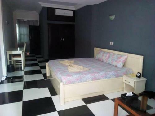 Mosaly Hotel Pk10