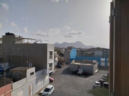 Quarto Alcindo Em Mindelo