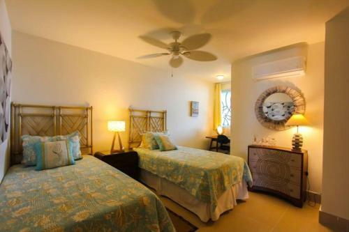 Executive 2 Bedroom Beachfront Apartment In Nueva Gorgona