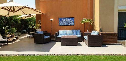 Villa King House