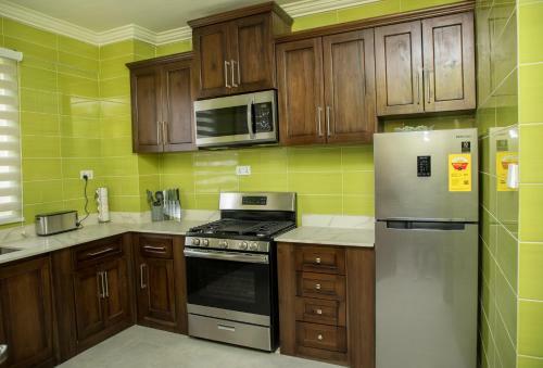 Luxury 2bedroom Apartment- Spintex