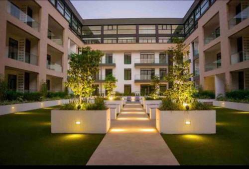 Exquisite Pool/courtyard View Studio Apartment ..