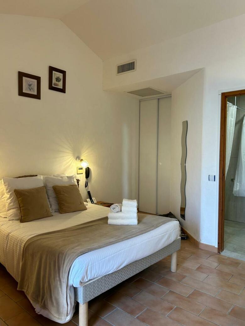 Logis Hotel De La Clape