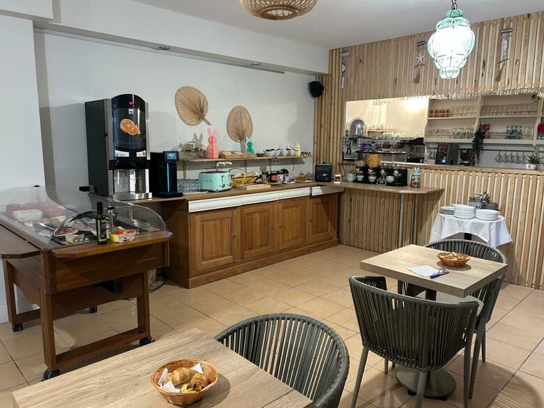Logis Hotel De La Clape