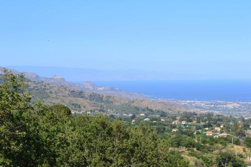 Seacily Etna House