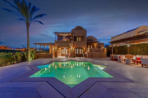 Chic 3br Villa West Golf With Pool, Lagoon View & Guest House