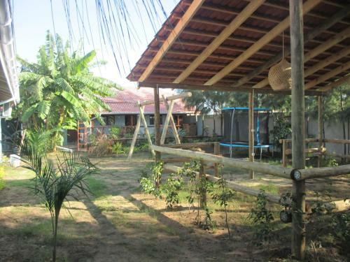Moony?s Chalets & Camping