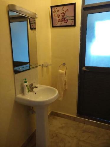 Extraordinary Makena Apartment At Nyali Mombasa