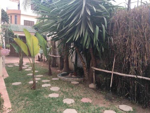 Beach Side Luxurious 4 Bedrooms Villa Ref 1098