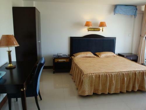Evergreen Hotel
