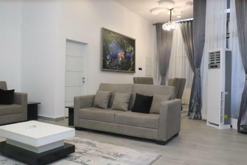 Court Apartment