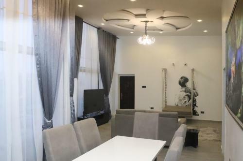 Court Apartment