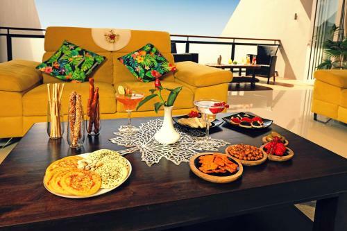 Villa Modern 4 Bedroom House With Private Pool & Views