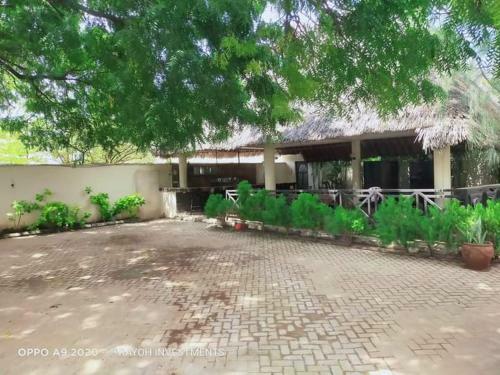 The Eagles Homestay.