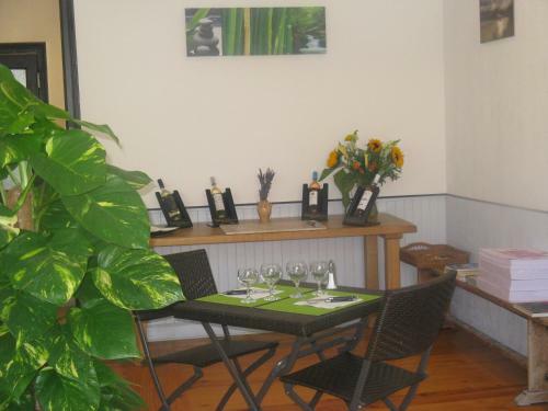 Hostal Auberge Du Marronnier