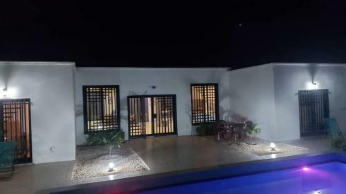 Magnifique Villa Avec Piscine � Ngaparou
