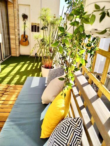 Apartamento Sunny Balcony Appart Near Beach (2 Min )