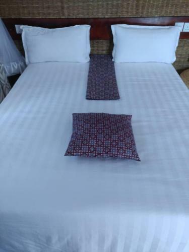 Tooro Fairway Hotel